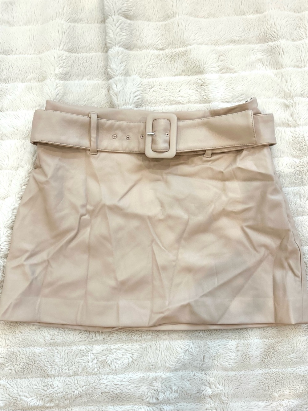 Express high waisted belted mini skirt beige taupe size 4 NWOT